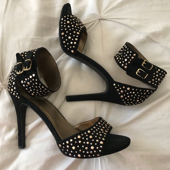 Jessica Simpson Shoes - 🔥Sexy Jessica Simpson black studded pumps sz 8.5